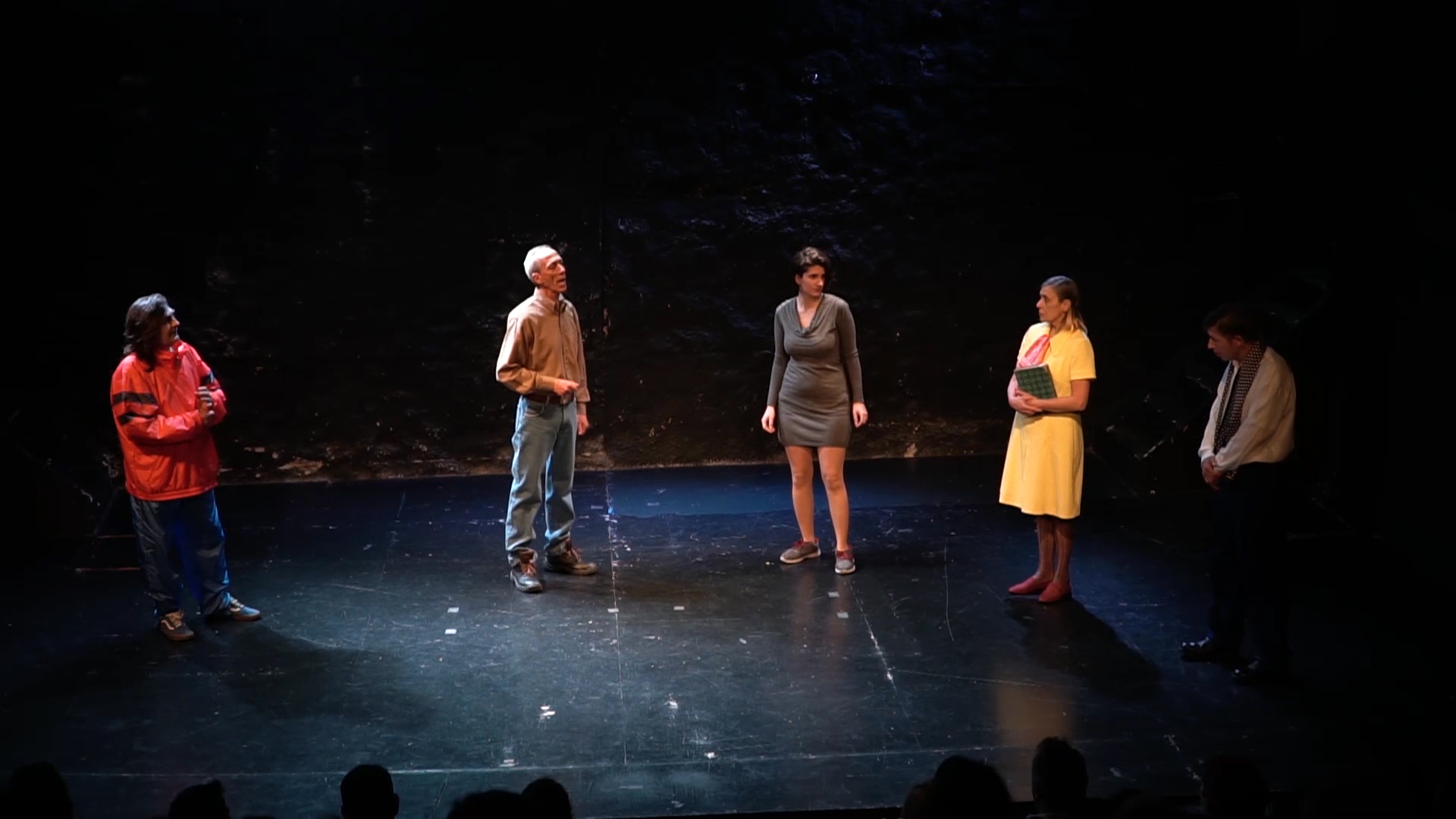 «Ο Θίασος ταξιδεύει για μια... Πετρόσουπα» με τη θεατρική ομάδα αστέγων Walkabout